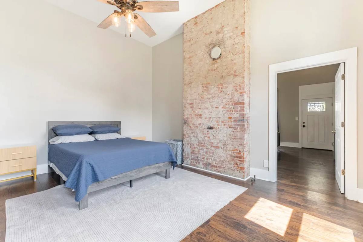 House for rent at 1046 Charles St, Louisville, KY 40204
