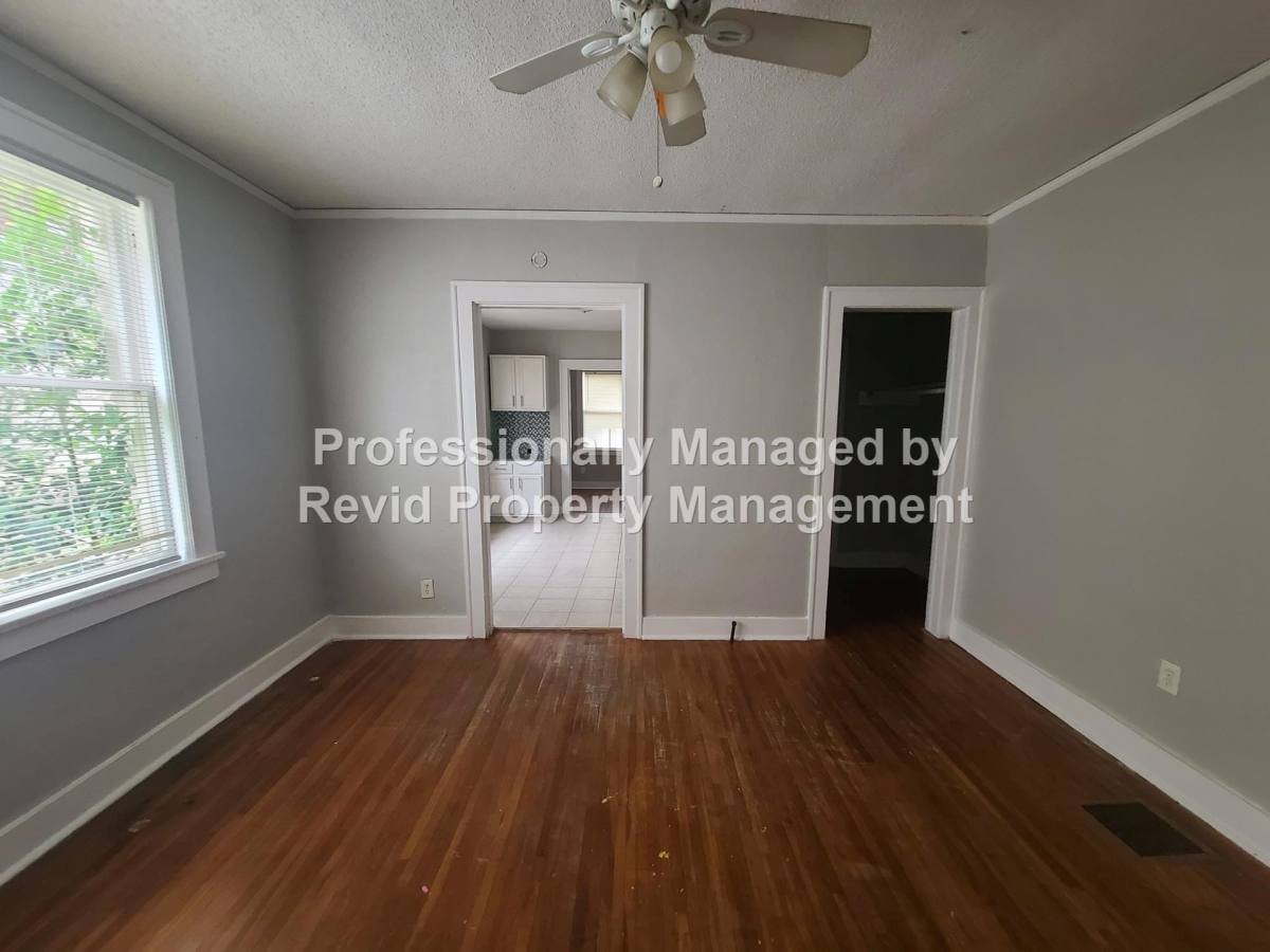 Apartment for rent at 800 Maury St, Memphis, TN 38107