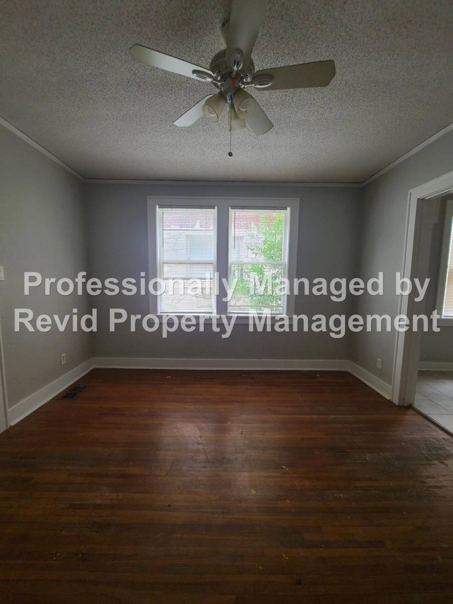 Apartment for rent at 800 Maury St, Memphis, TN 38107