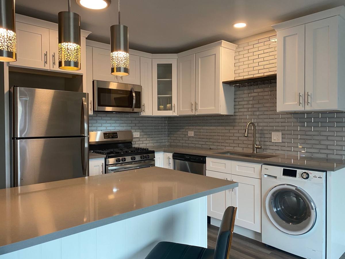 Apartment for rent at 15 Olympus Dr, Naperville, IL 60540