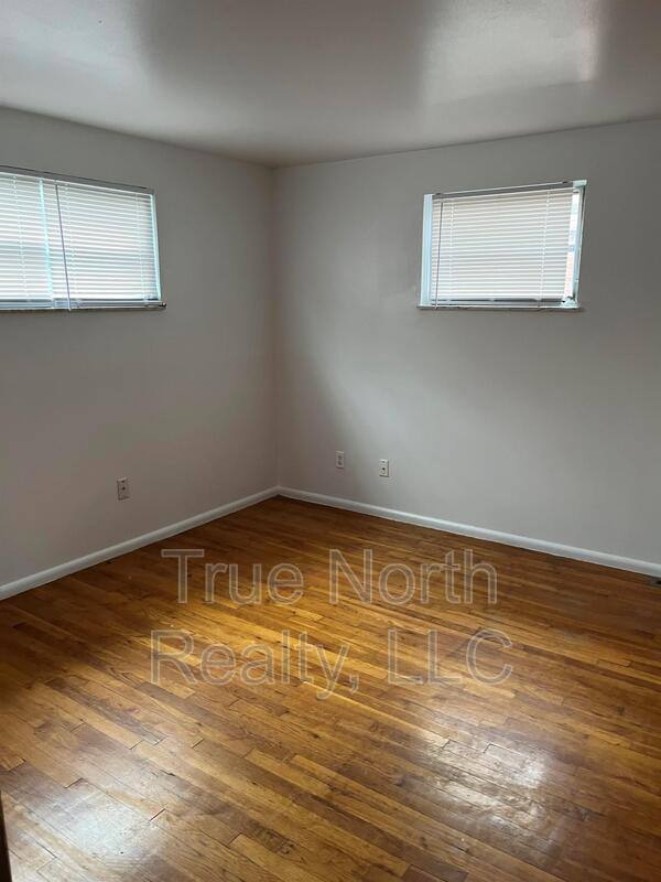 Apartment for rent at 4926 Fairway Court, Columbus, OH 43214