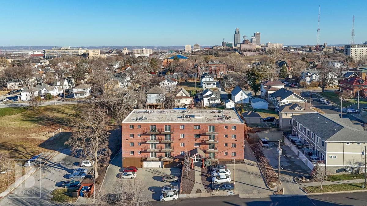 Apartment for rent at 315 N 34th St, Omaha, NE 68131