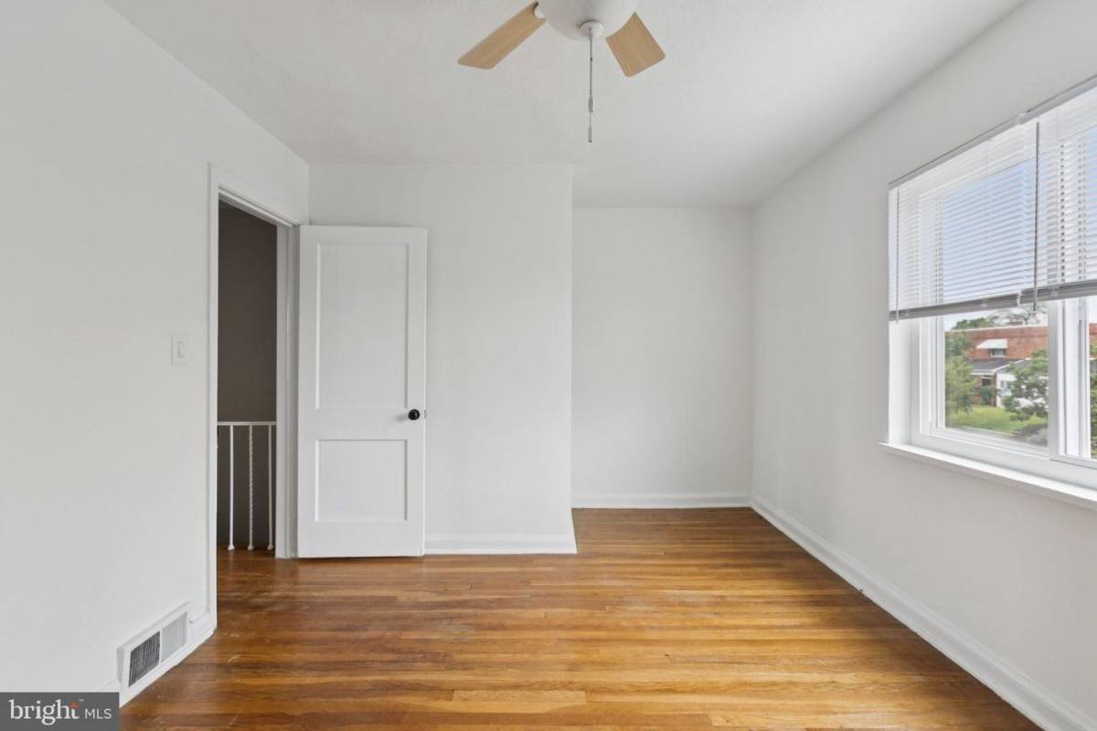 Townhouse for rent at 128 33rd St NE, Washington, DC 20019