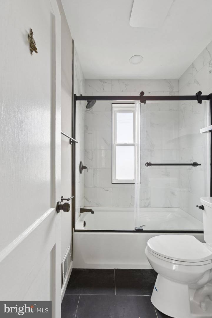 Townhouse for rent at 128 33rd St NE, Washington, DC 20019