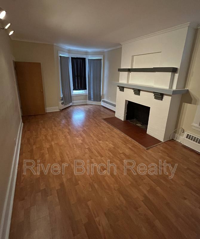 Apartment for rent at 1214 S 7th St #C, Springfield, IL 62703