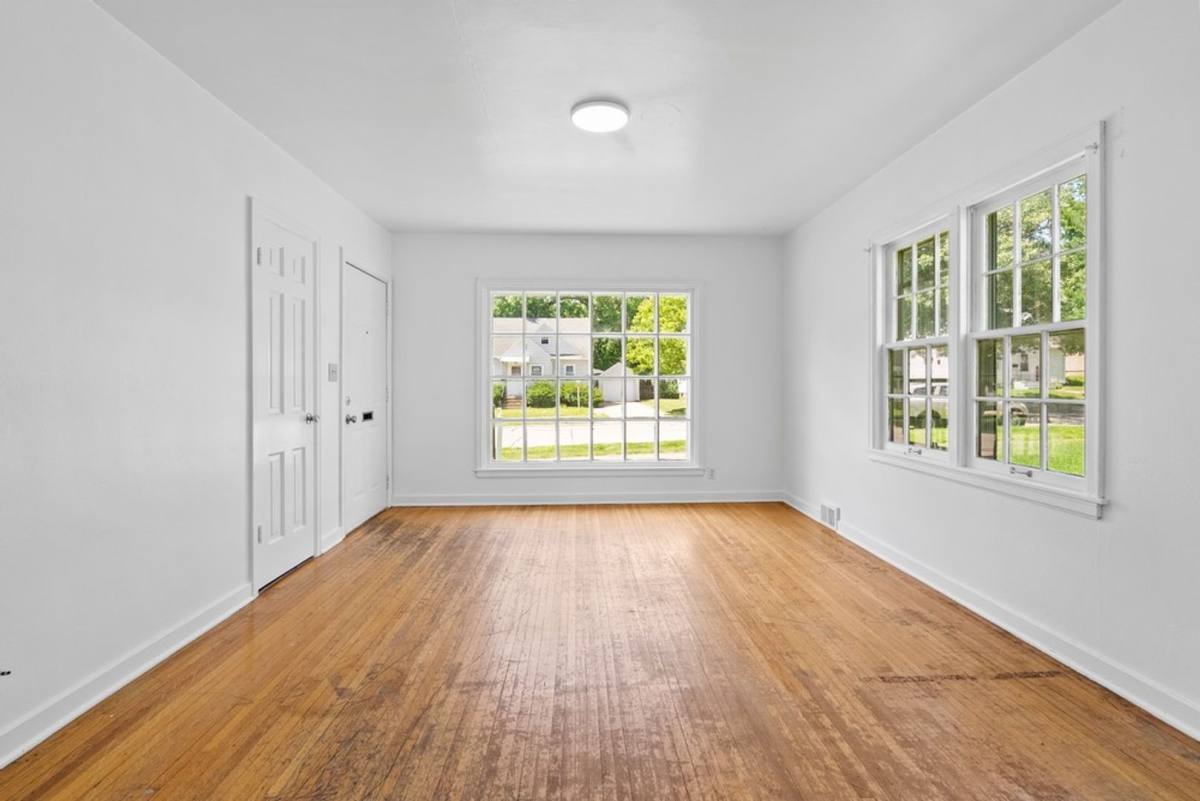 House for rent at 1910 Iowa St, Cedar Falls, IA 50613