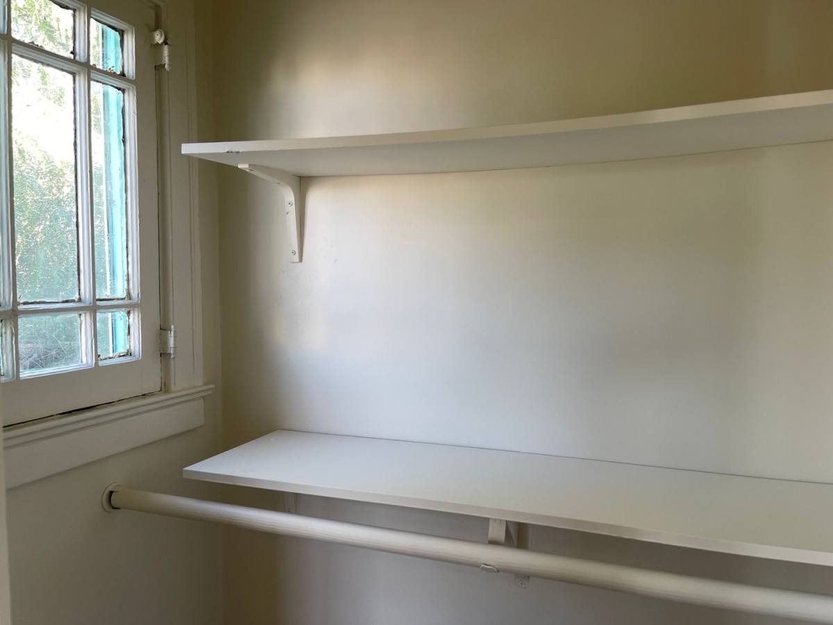 Apartment for rent at 3000-3006 Kenwood Ave, Los Angeles, CA 90007