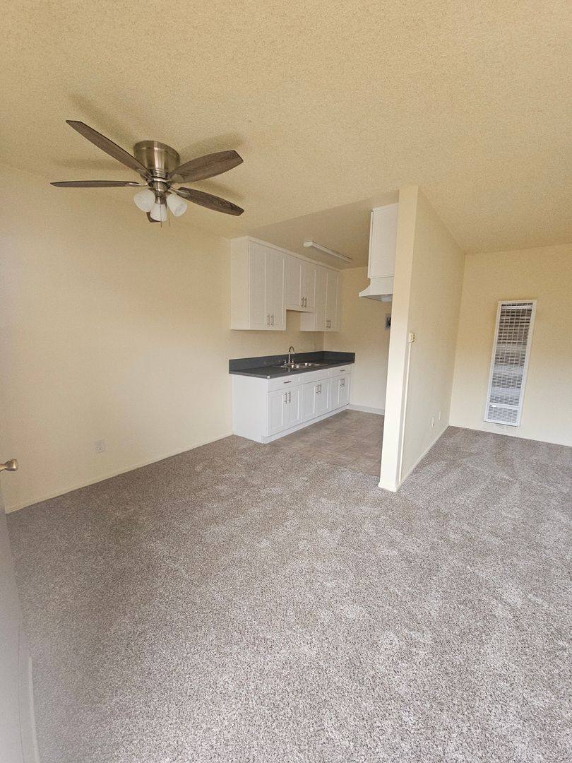 Apartment for rent at 914-920 S Central Ave, Glendale, CA 91204