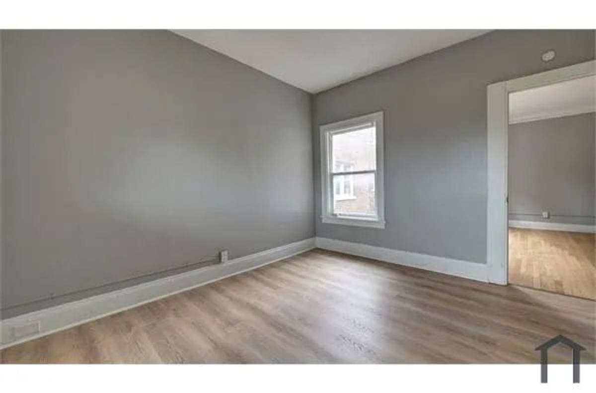 Apartment for rent at 14120 Superior Ave, Cleveland, OH 44118