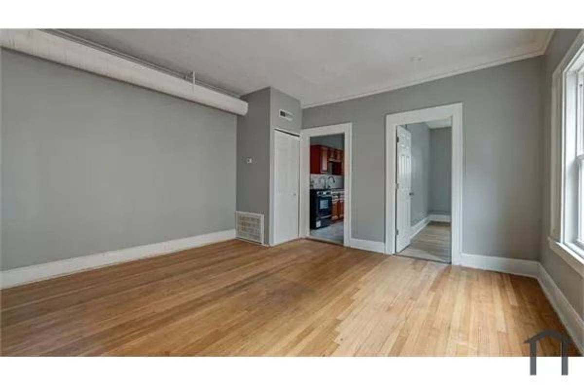 Apartment for rent at 14120 Superior Ave, Cleveland, OH 44118