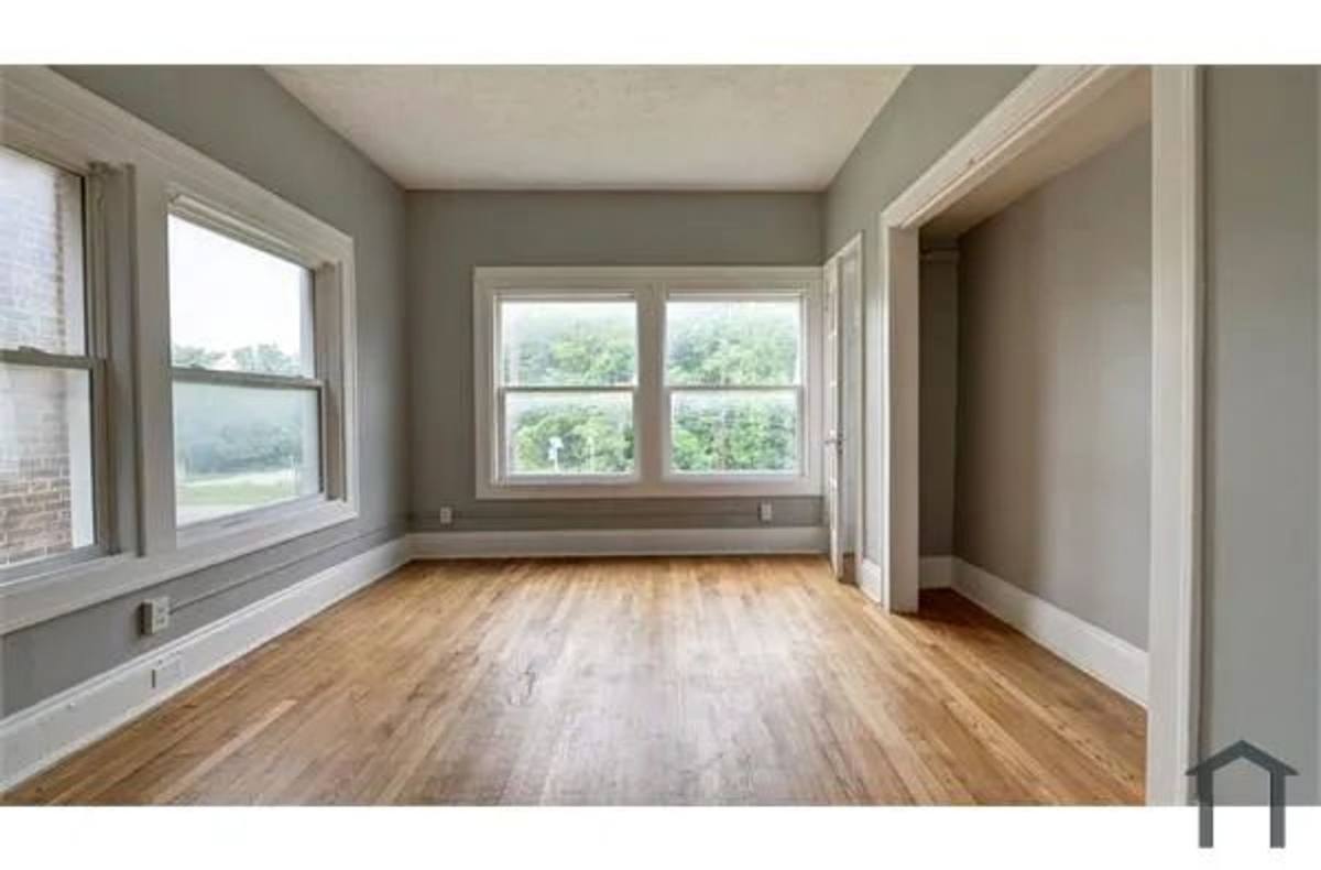 Apartment for rent at 14120 Superior Ave, Cleveland, OH 44118