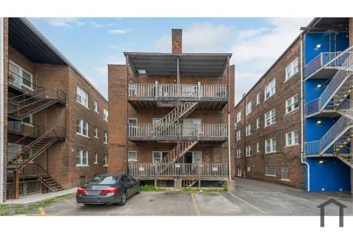 Apartment for rent at 14120 Superior Ave, Cleveland, OH 44118
