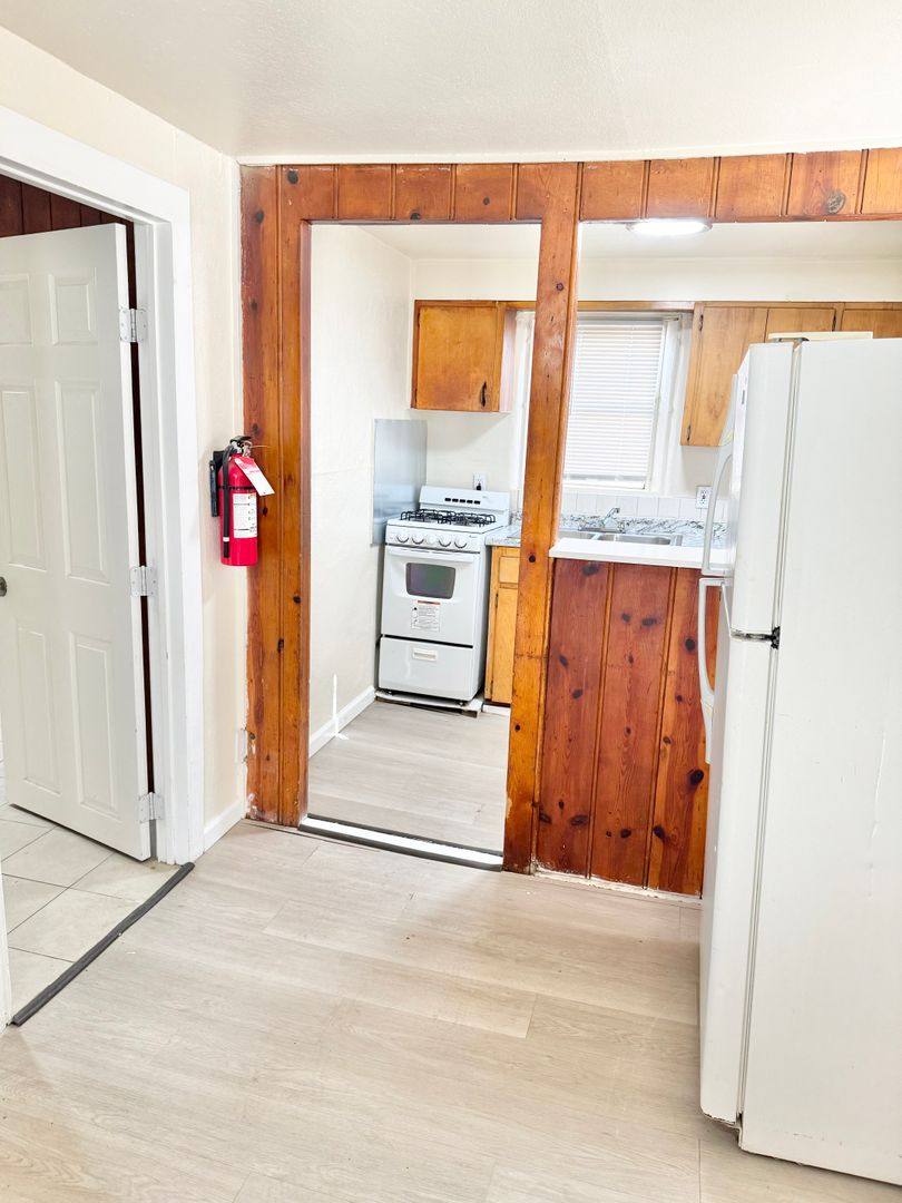 House for rent at 310 Charleston St SE, Albuquerque, NM 87108