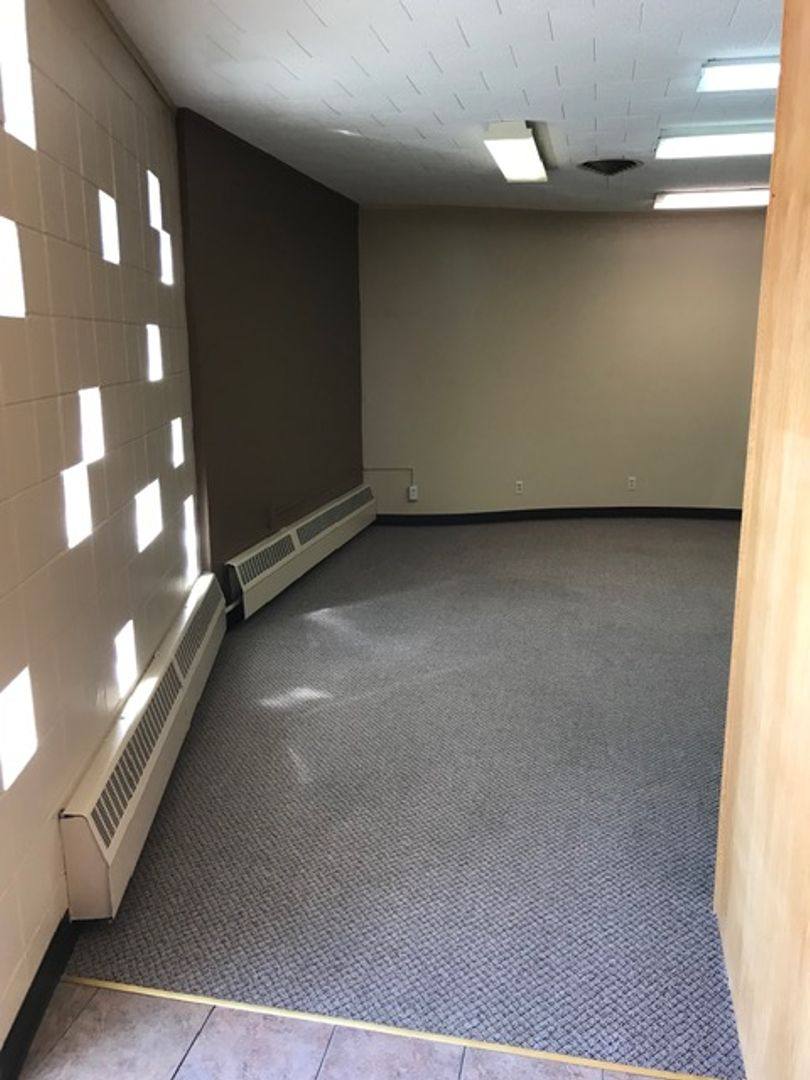 Apartment for rent at 312 N Lawler St, Mitchell, SD 57301
