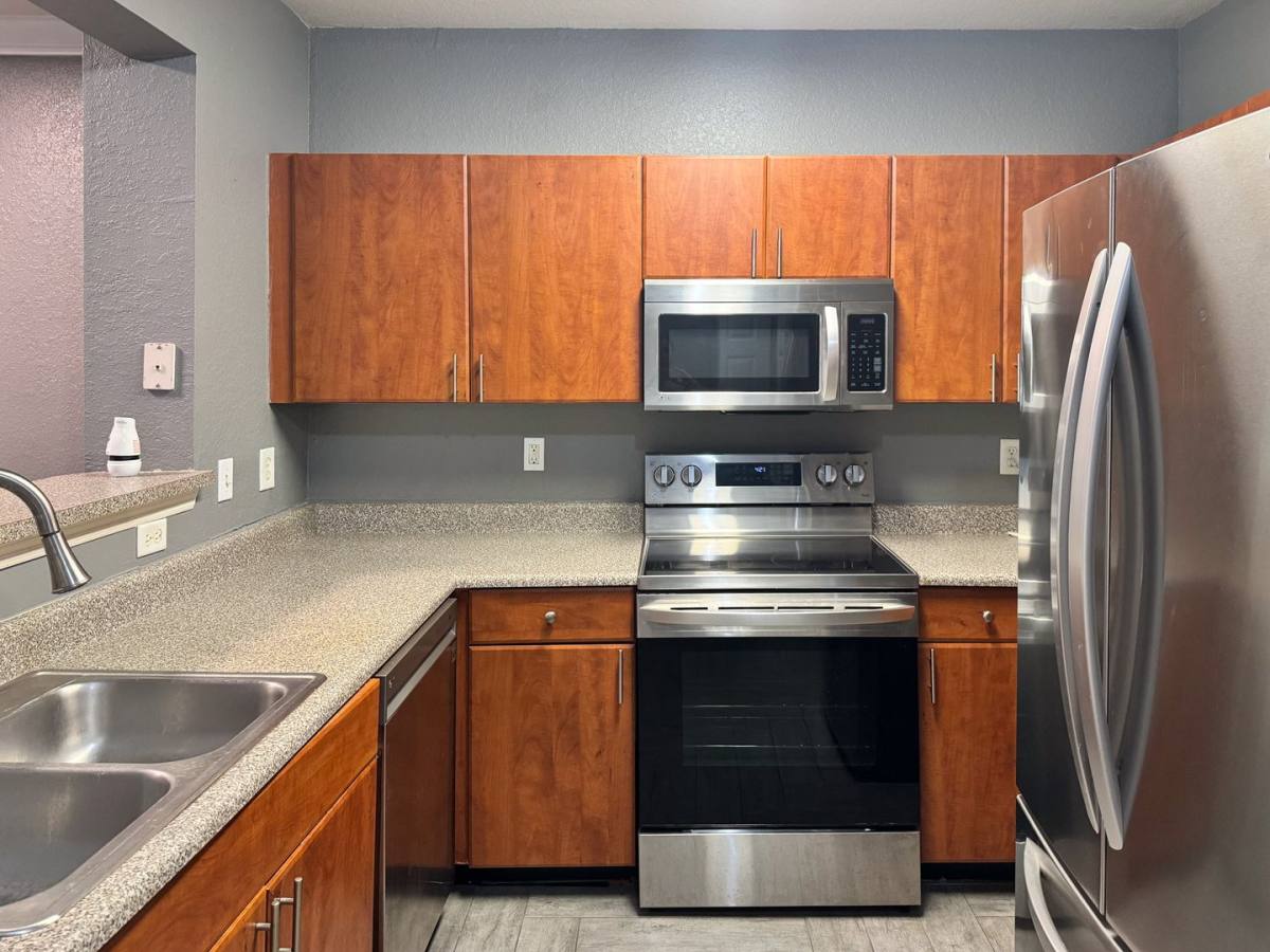 Condo for rent at 204 E S St #4056, Orlando, FL 32801