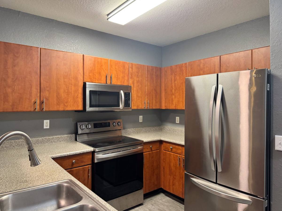 Condo for rent at 204 E S St #4056, Orlando, FL 32801