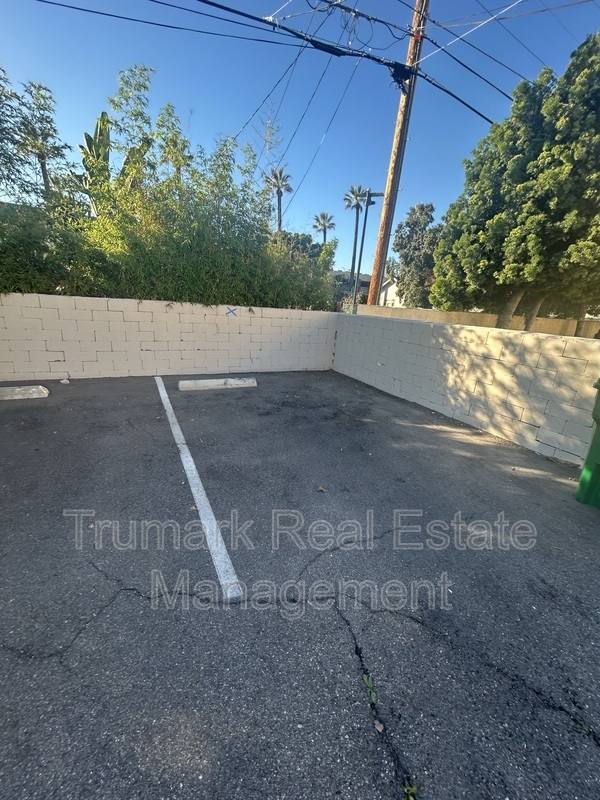 Apartment for rent at 1253 S Glendale Ave #G, Glendale, CA 91205