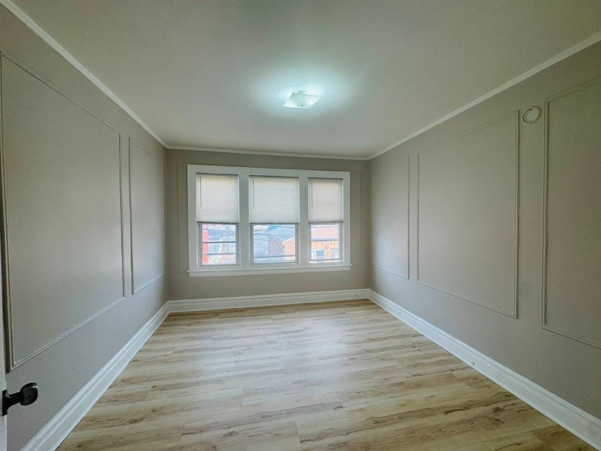Apartment for rent at 14 Grant Ave, Newark, NJ 07112