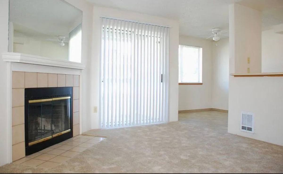 Apartment for rent at 1120 37th St SE, Auburn, WA 98002
