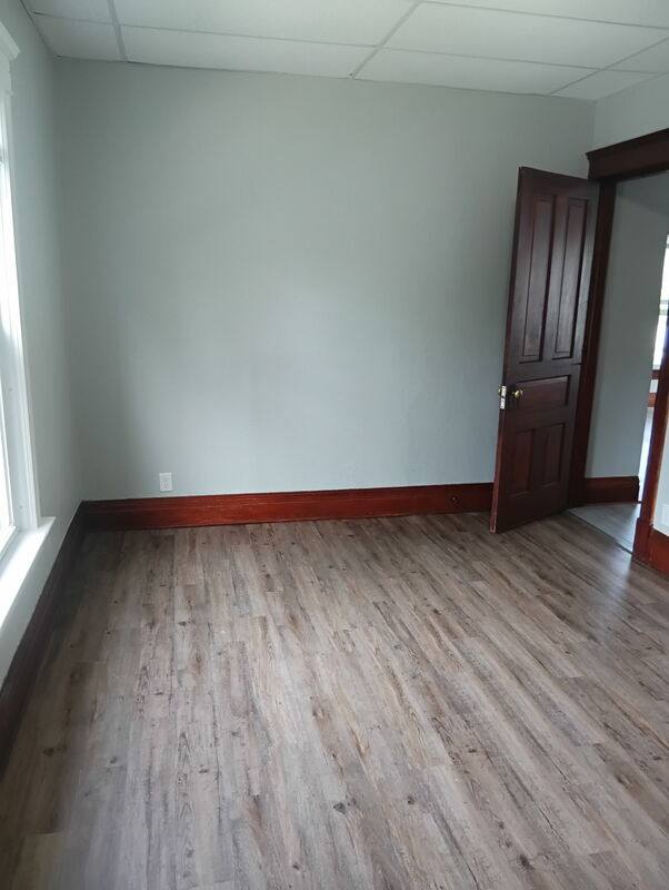 Apartment for rent at 1702 S 10th St, Manitowoc, WI 54220