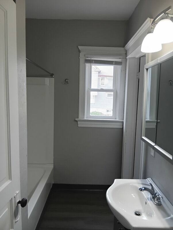 Apartment for rent at 1702 S 10th St, Manitowoc, WI 54220