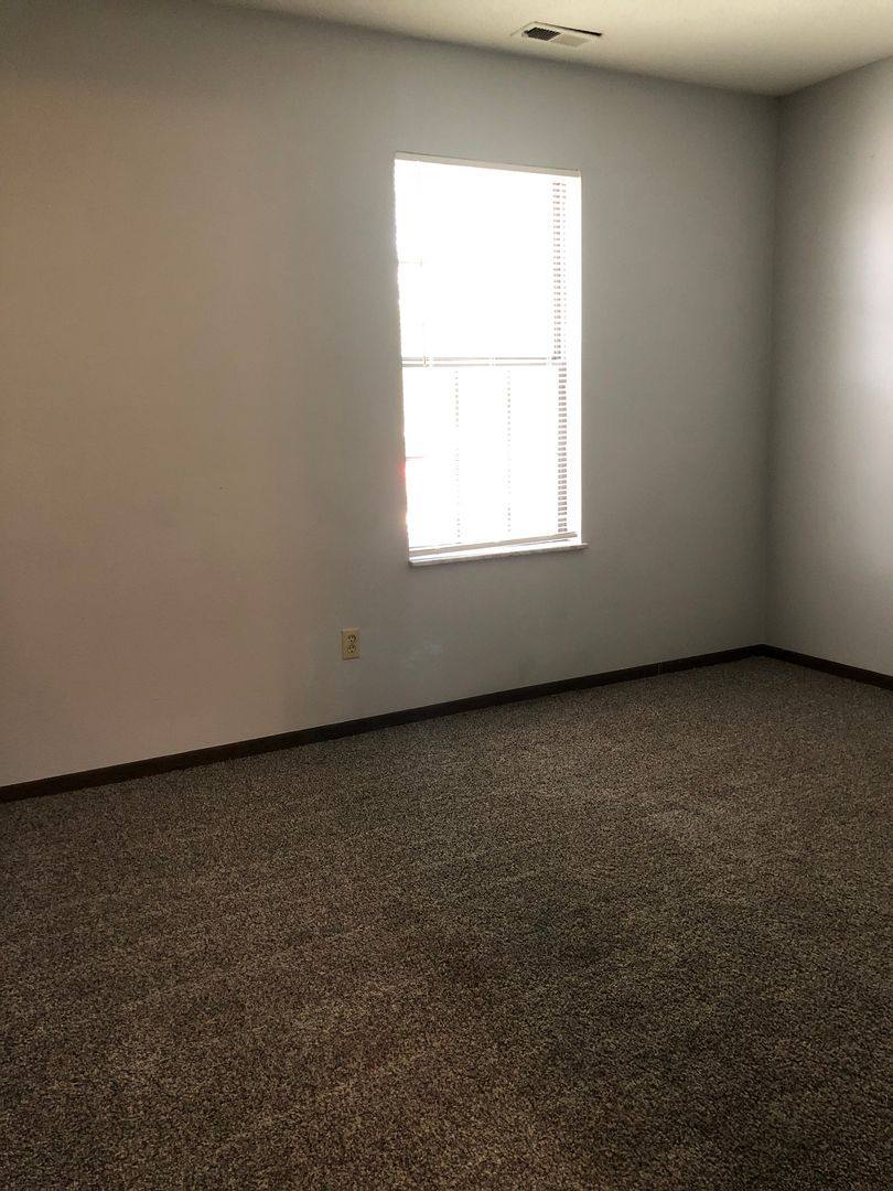 Apartment for rent at 3355 W Laskey Rd, Toledo, OH 43623