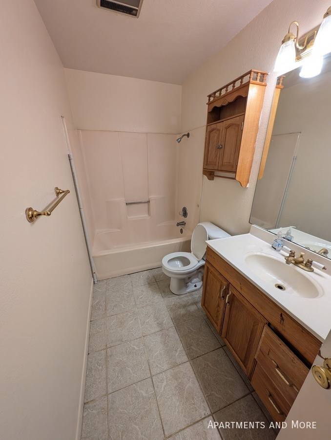 Apartment for rent at 1000 Columbia #B, San Marcos, TX 78666