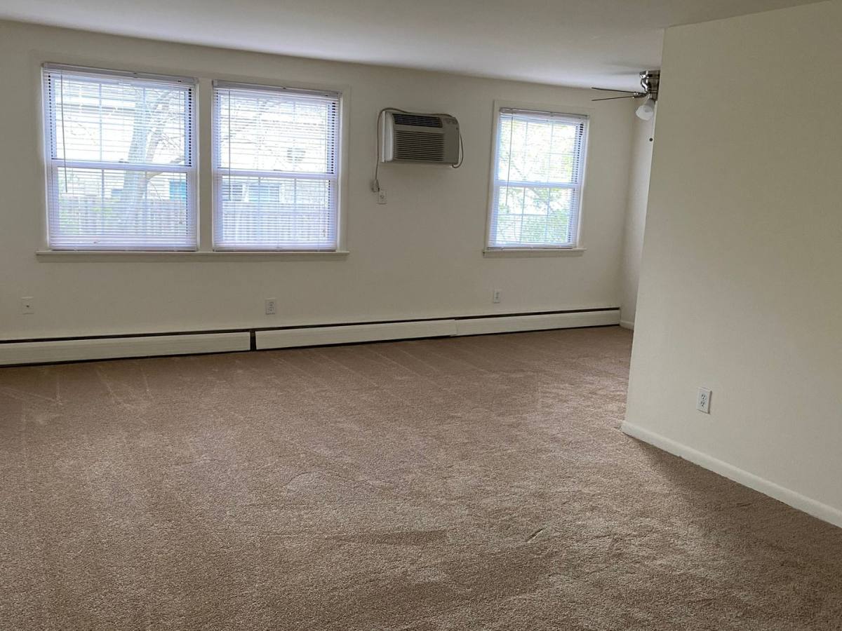Apartment for rent at 639 S Broad St, Lansdale, PA 19446