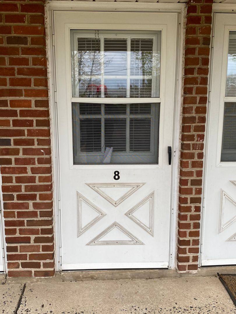 Apartment for rent at 639 S Broad St, Lansdale, PA 19446