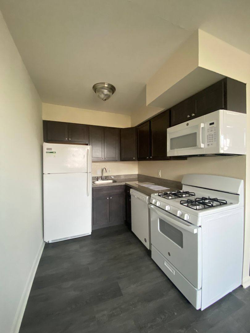 Apartment for rent at 639 S Broad St, Lansdale, PA 19446