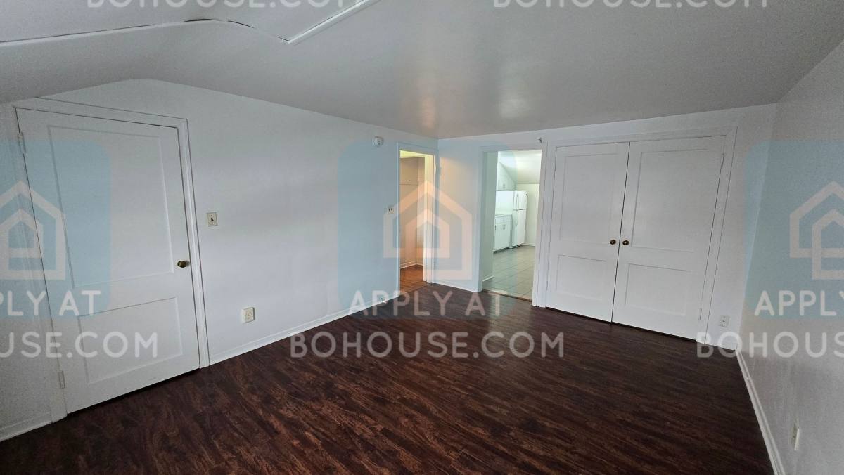 Apartment for rent at 3202 McArthur, Fort Wayne, IN 46809