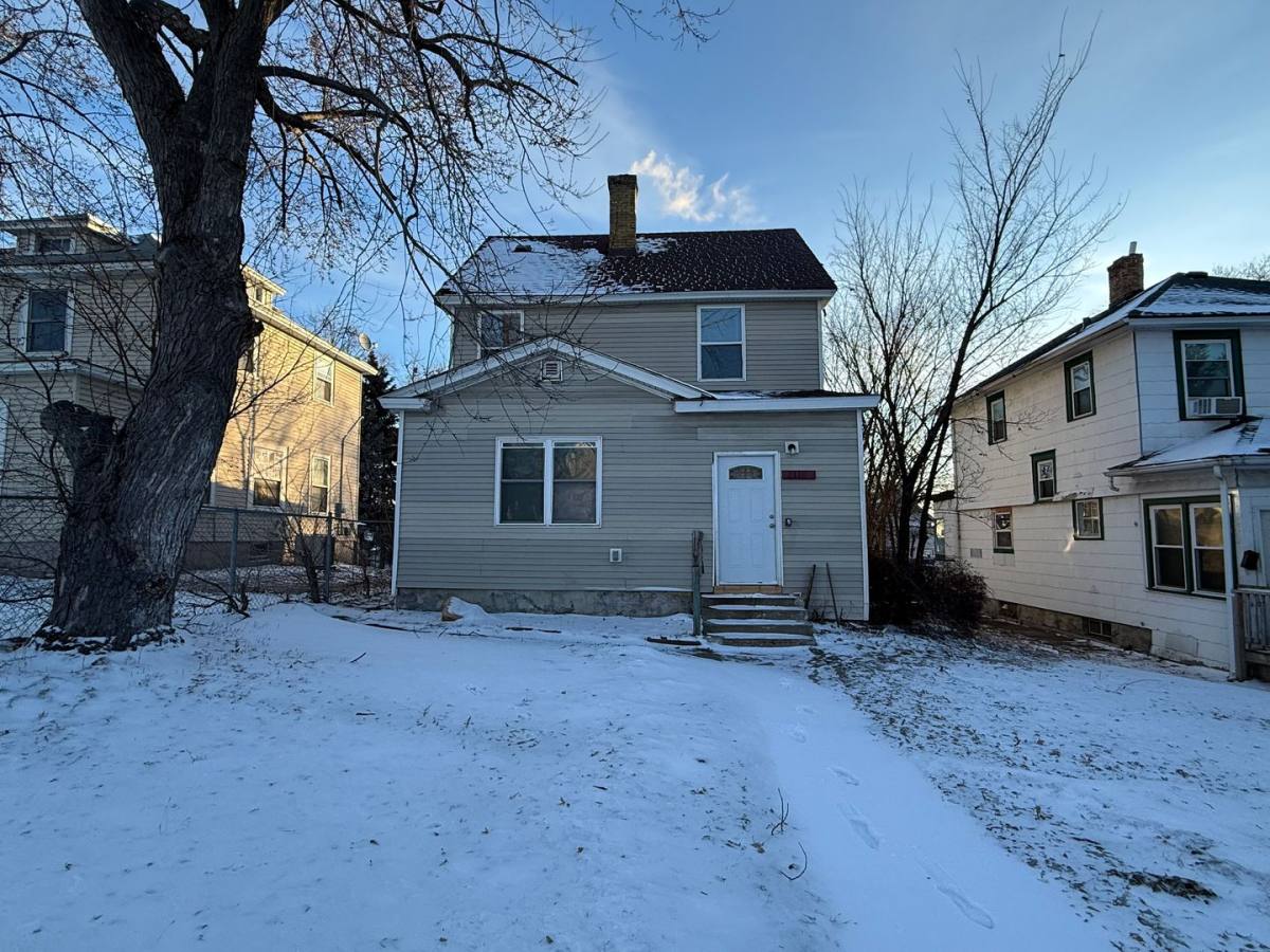 House for rent at 2110 Lyndale Ave N, Minneapolis, MN 55411