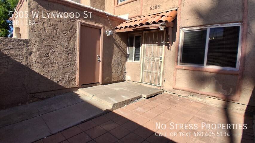Townhouse for rent at 5305 W Lynwood St, Phoenix, AZ 85043
