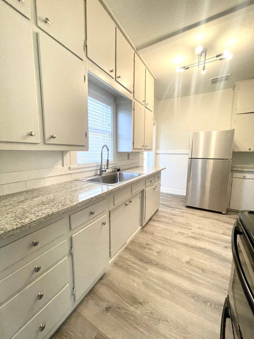 House for rent at 604 E Broadway, Stephenville, TX 76401
