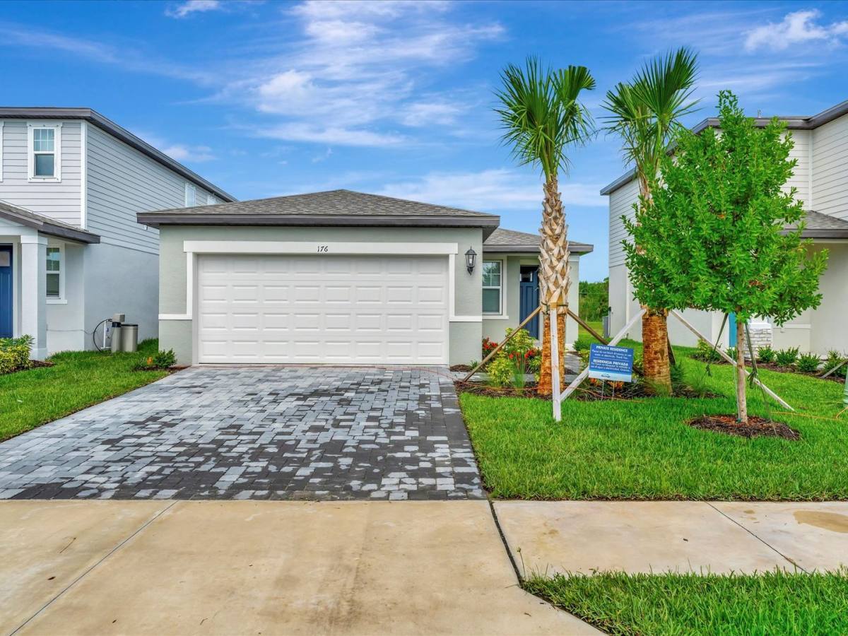 House for rent at 176 Whiteland Bend, Nokomis, FL 34275