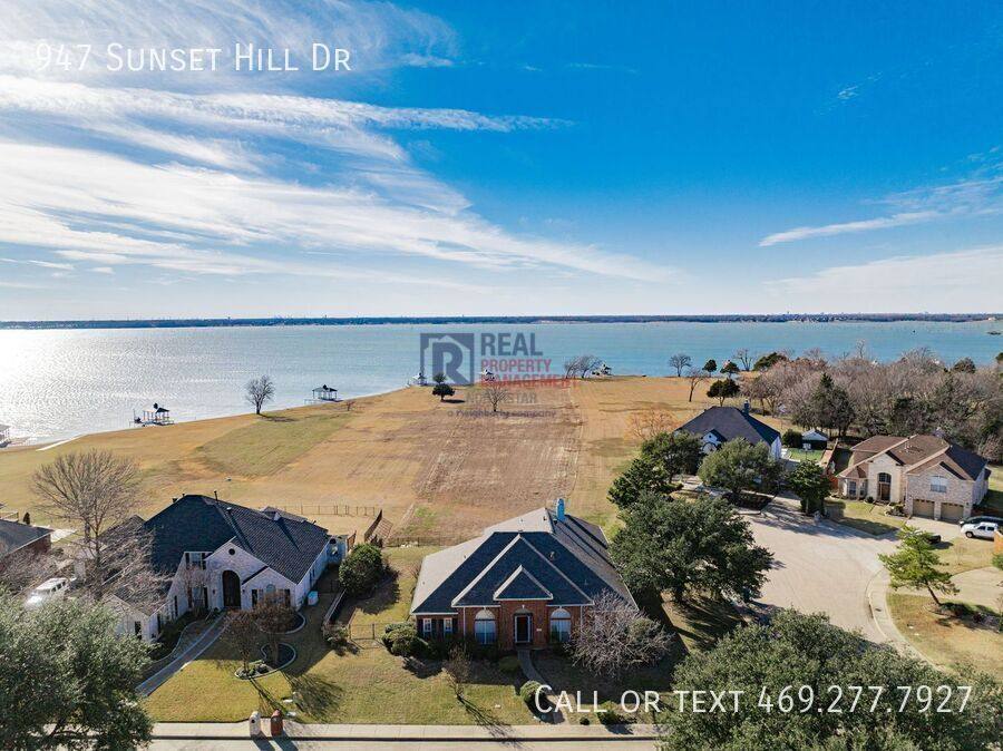 House for rent at 947 Sunset Hill Dr, Rockwall, TX 75087