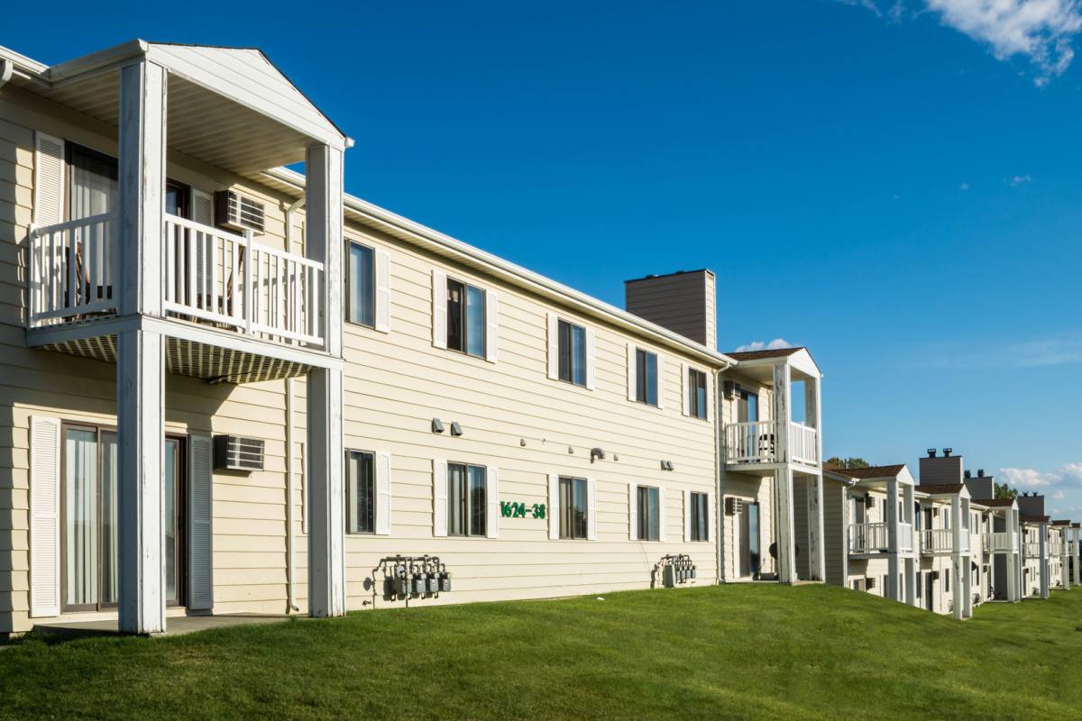 Apartment for rent at 1524-1638 12th St NW, Minot, ND 58703