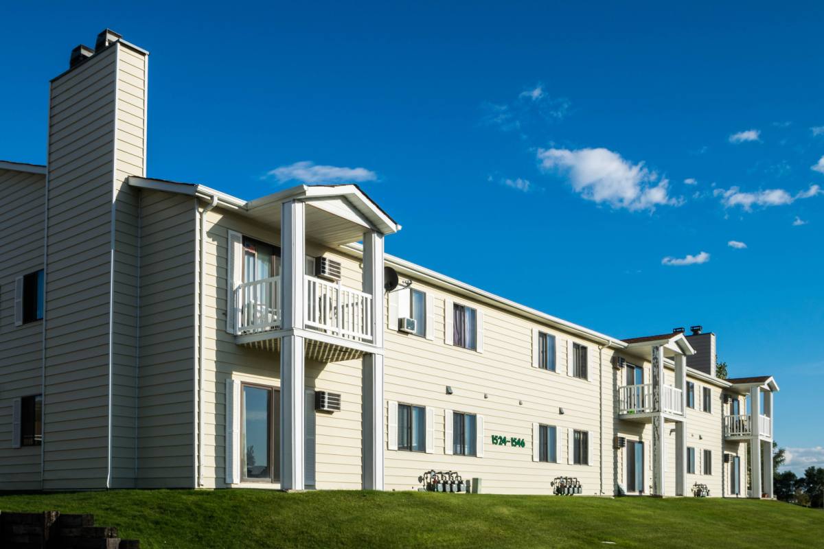 Apartment for rent at 1524-1638 12th St NW, Minot, ND 58703