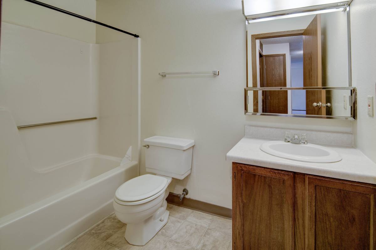 Apartment for rent at 1524-1638 12th St NW, Minot, ND 58703