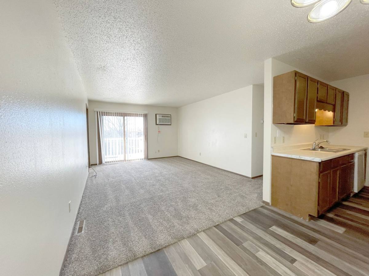 Apartment for rent at 1524-1638 12th St NW, Minot, ND 58703