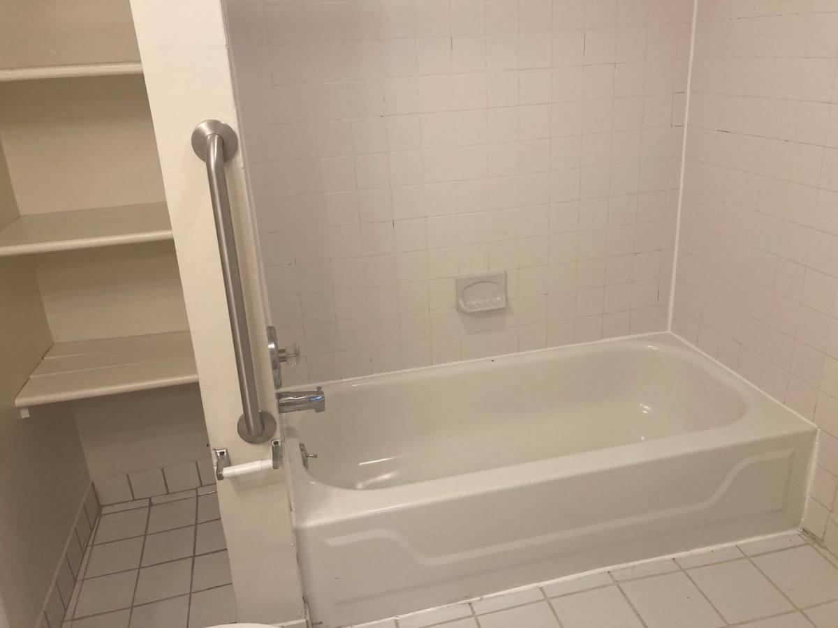 Apartment for rent at 1901 W Chester Pike, Havertown, PA 19083