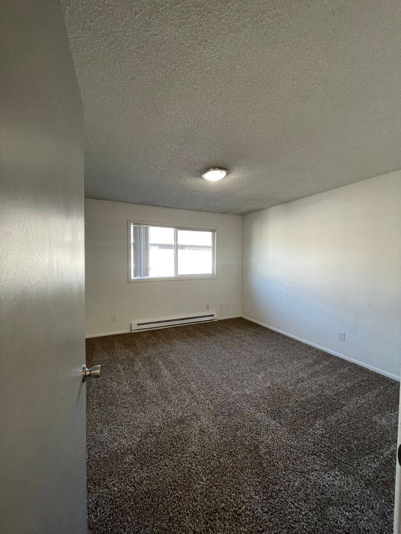 Townhouse for rent at 1940 33 Ave, Longview, WA 98632
