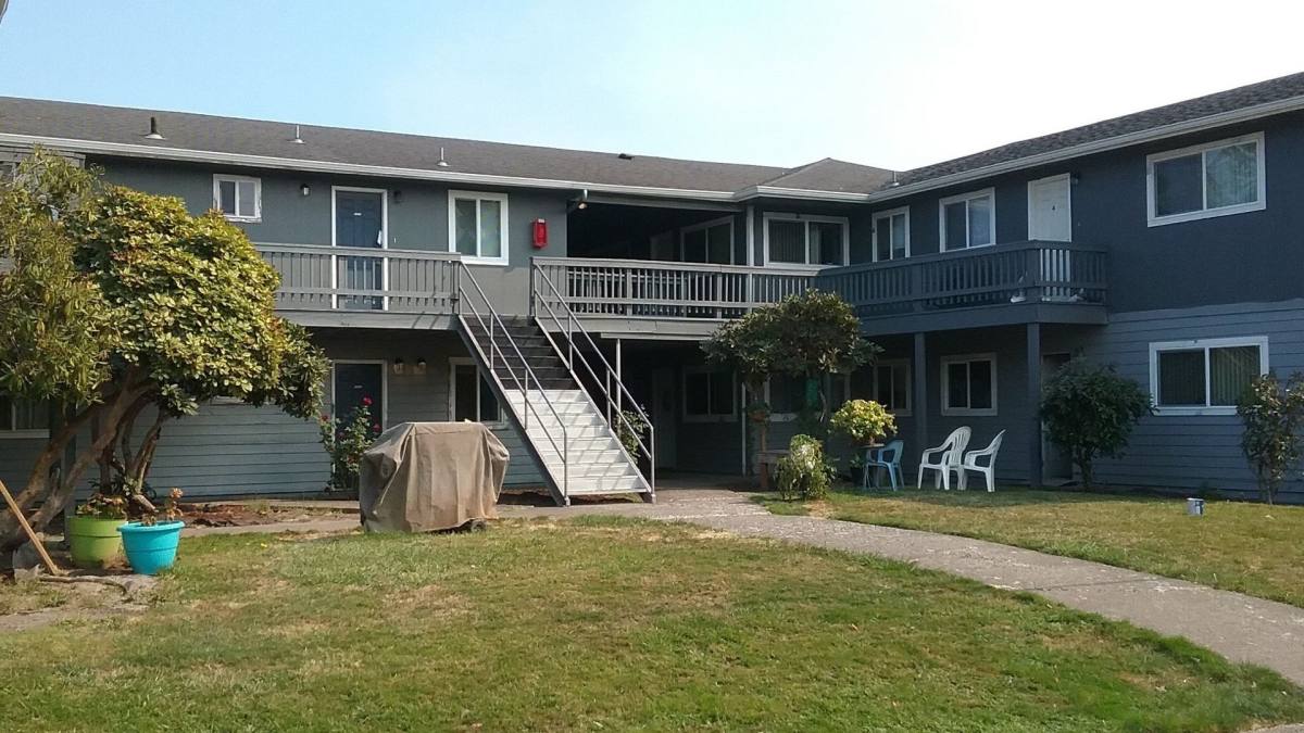 Townhouse for rent at 1940 33 Ave, Longview, WA 98632