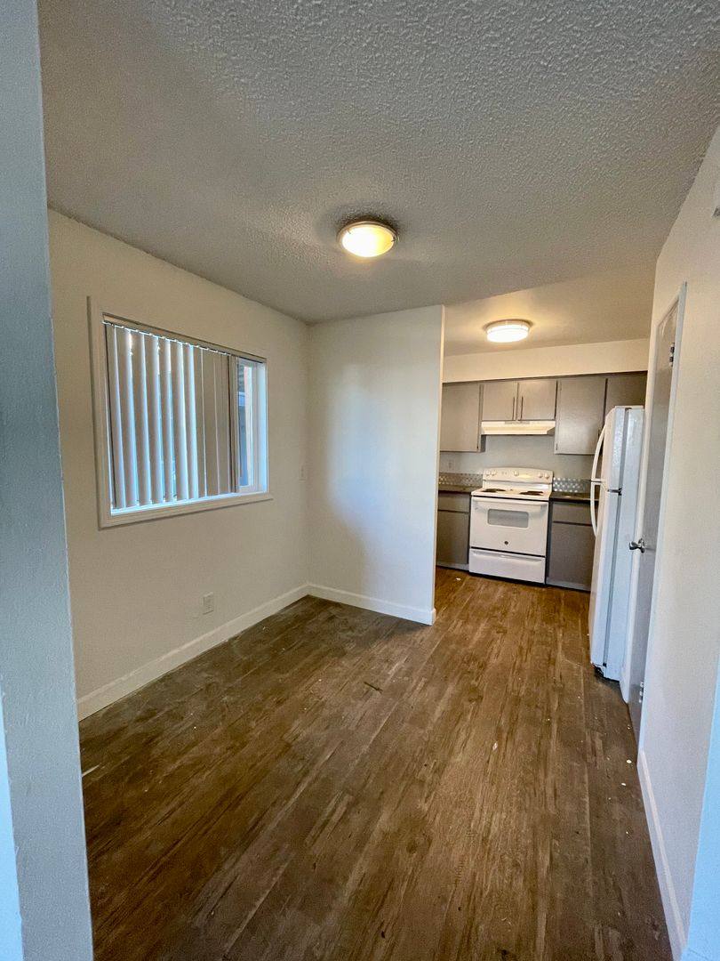 Townhouse for rent at 1940 33 Ave, Longview, WA 98632