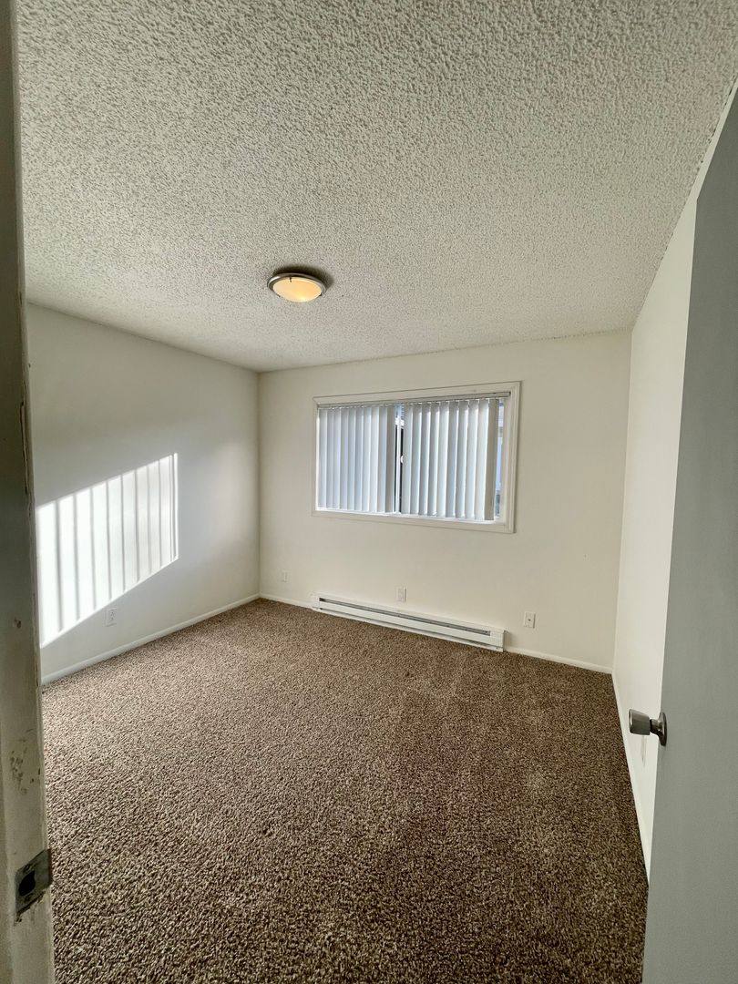 Townhouse for rent at 1940 33 Ave, Longview, WA 98632