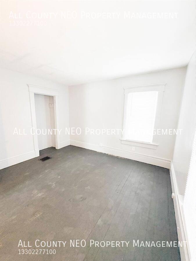 Apartment for rent at 911 Fulton Rd NW #2, Canton, OH 44703