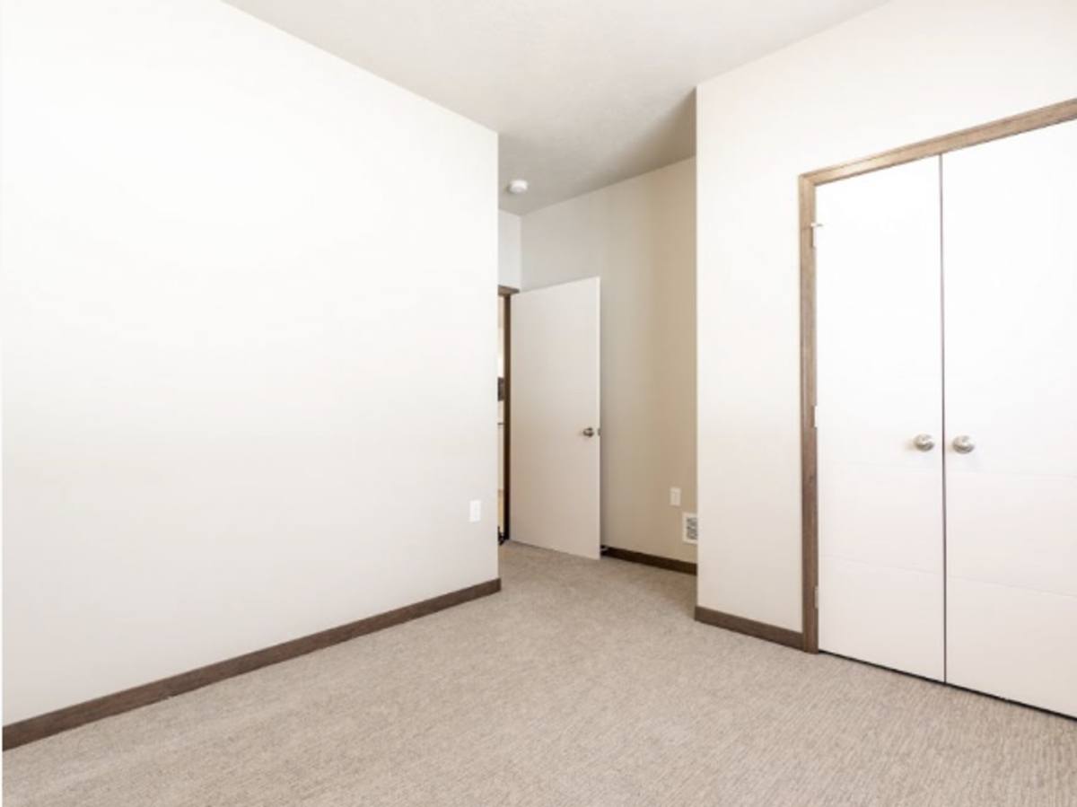 Apartment for rent at 500 N Shepherd Ave, Sioux Falls, SD 57103