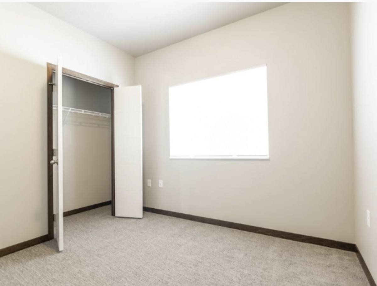 Apartment for rent at 500 N Shepherd Ave, Sioux Falls, SD 57103