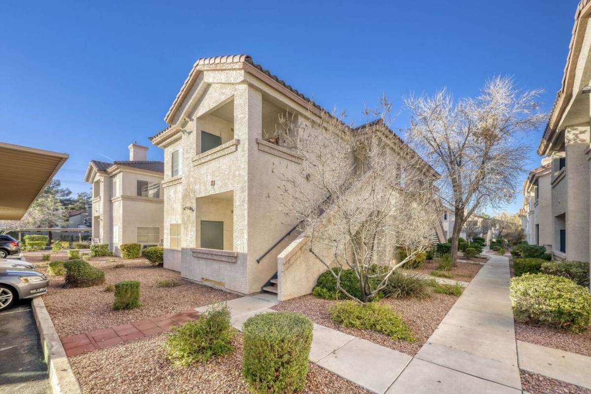 Condo for rent at 2116 Calville St, Las Vegas, NV 89128