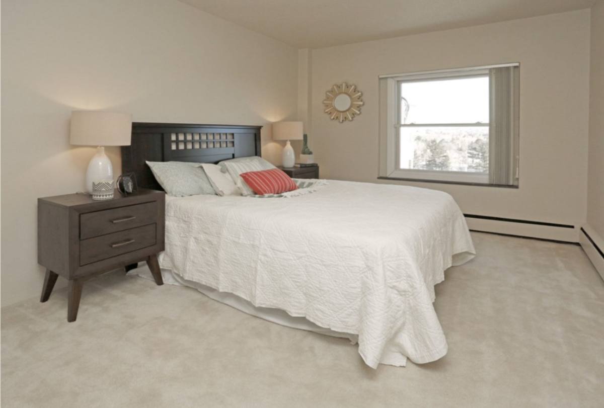 Apartment for rent at 100 Elizabeth St, Duluth, MN 55803